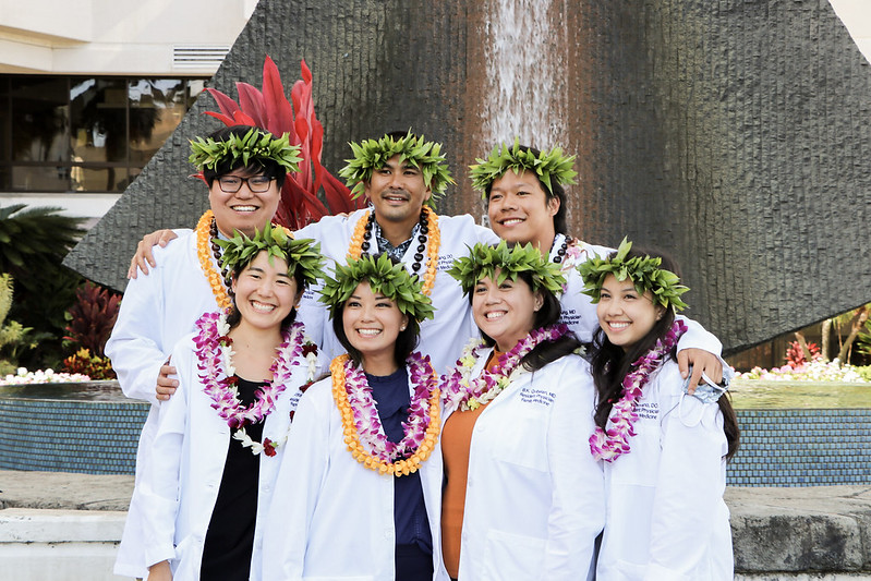 MD STUDENTS WITH LEIS